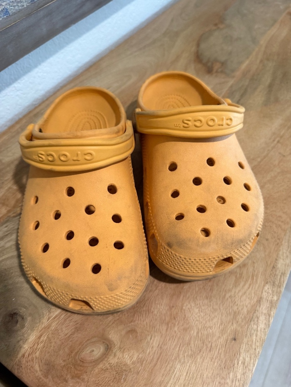 Crocs j5